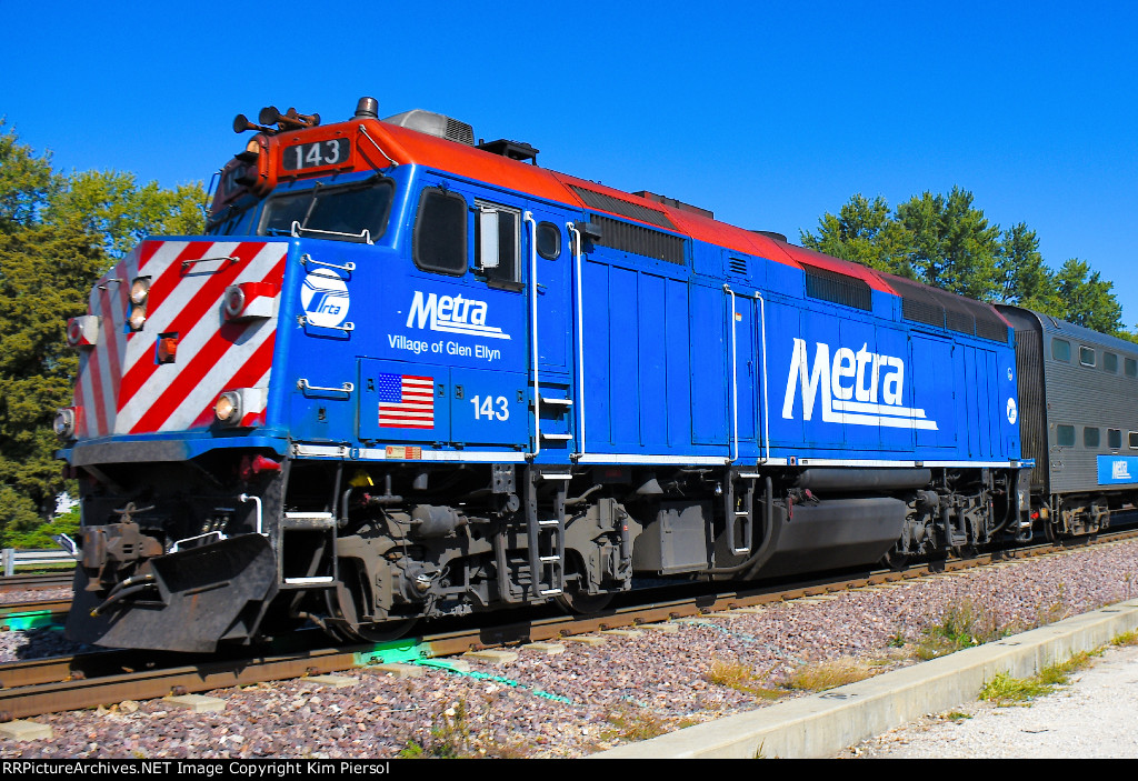 METX 143 "Village of Glen Ellyn"